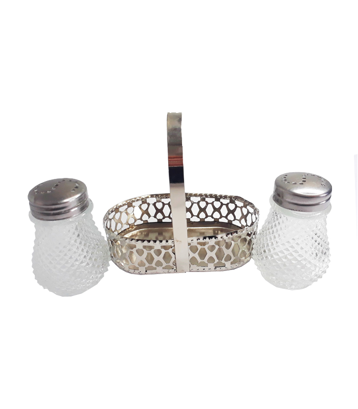 decorative-salt-amp-pepper-shaker-with-basket-378666