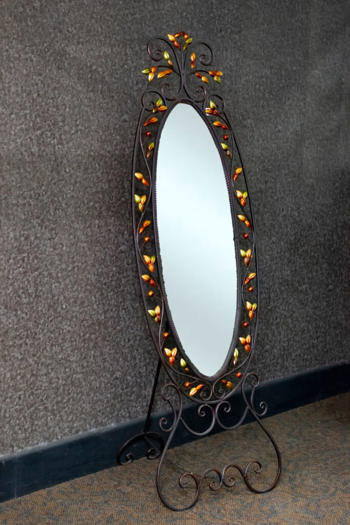 6-tall-black-antique-mirror-with-stand-318975
